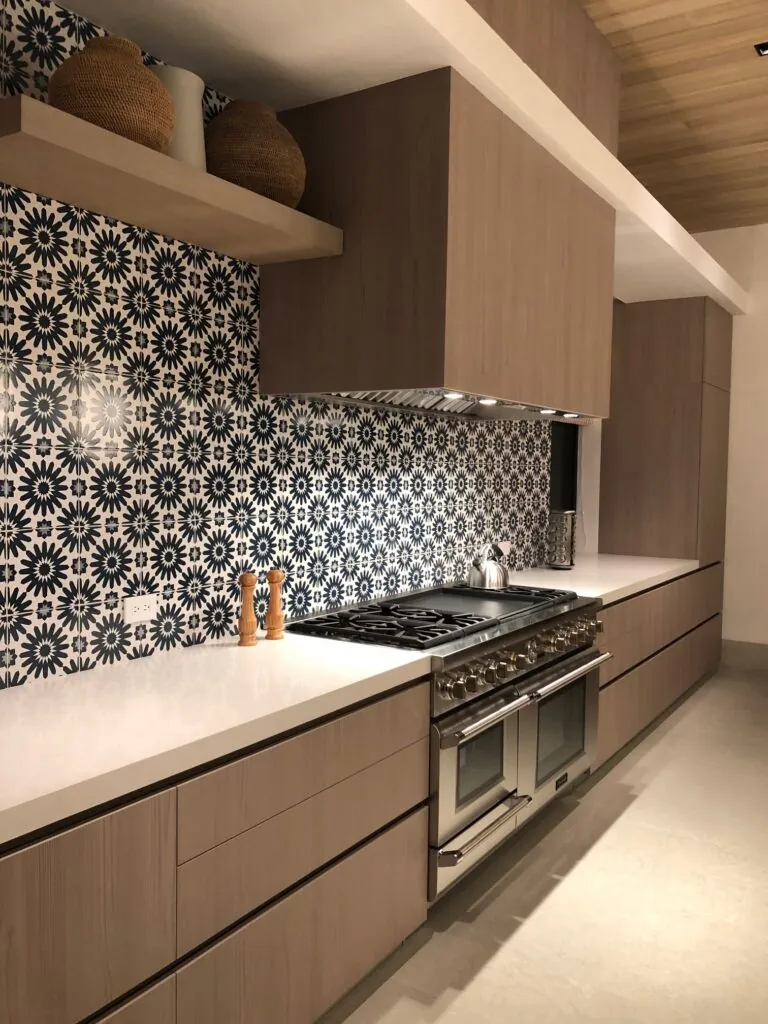 photo of kitchen