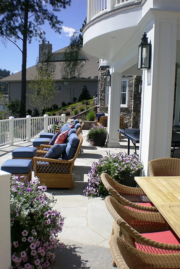 Photo of balcony