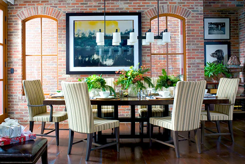 Photo of dining room